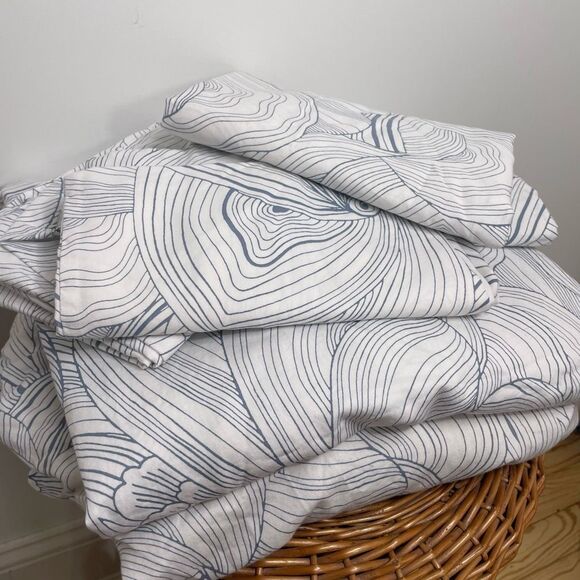 Brooklinen Luxe Sateen King Bed Sheet Set Oyster Blue Fitted Flat 4 Pillowcase - Picture 2 of 12